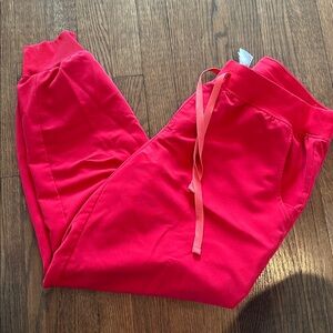 FIGS Zamora jogger scrub pants L petite length pop red